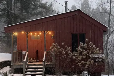 Image de Vt Cabin overlooking the West River and Village