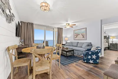 Image de Very nice 1 bedroom 1 bath unit located at Long Beach. . .