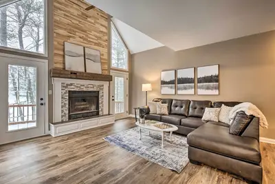 Image de Lakefront Minocqua Getaway: Dock, Game Room!