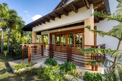 Image de 10 Bedroom Villa w/pool and tennis court.