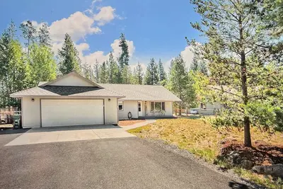 Image de Charming Home near Sunriver w/marina access