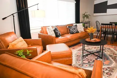 Image de 4bd 2b 9 guests | Great Backyard | Ping Pong Table