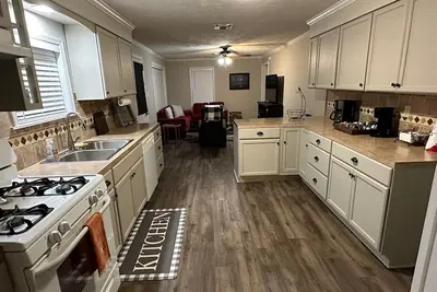 Image de Country Quiet with Close-to-Town Convenience