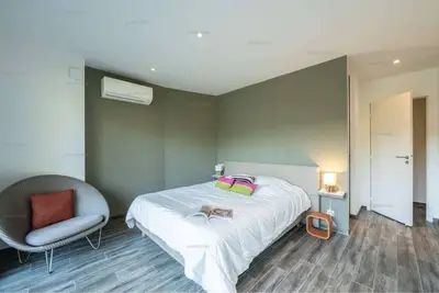 Image de Luxury Villa nested in trees: 4 Bedrooms with Pool