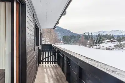 Image de Appartement de vacances \"Haus Am Lärchenhang\" avec vue montagne, balcon et Wi-Fi