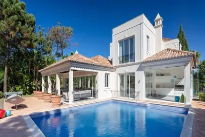 Image de Superb 5 Bedroom Villa with Heated Pool - J185 - Quinta do Lago, Algarve