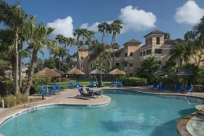 Image de Immerse In Studio Suite With Free Parking, Pets Welcome, Steps To Manchebo Beach