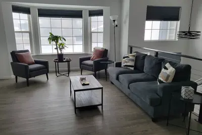 Image de Four Bedroom 3 bath House Next to Riverside State Park