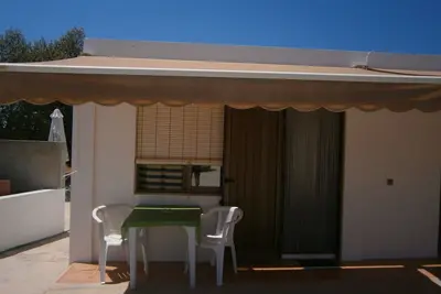 Image de Apart. for 2-3per. with garden, parking, air conditioning and wifi. 5% or 10% discount.