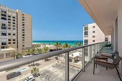 Image de Rooftop Pool| Ocean View Balcony|Hollywood Beach