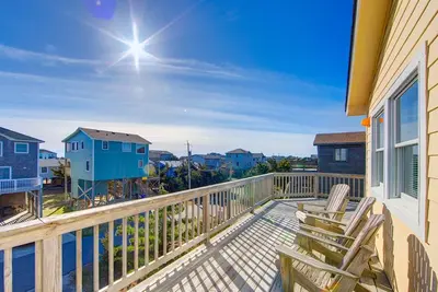 Image de Dog Friendly, Oceanside, Hot Tub, Oversized Decks, Easy Beach Access