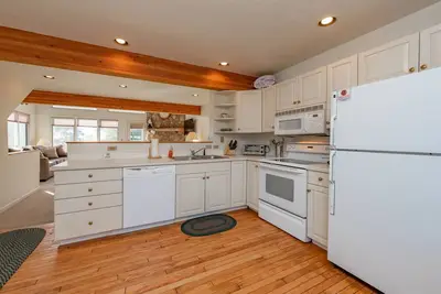 Image de New! Tahoe Este: Lake Access, Gas Fireplace, A\/C!