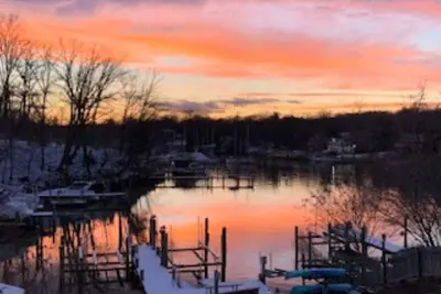 Image de Perfect Waterfront Getaway/ Family Home