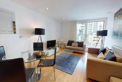 Image de Deluxe Two Bed Apartment w Balcony in Canary Wharf