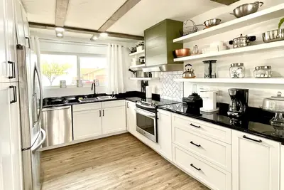 Image de Green Door House