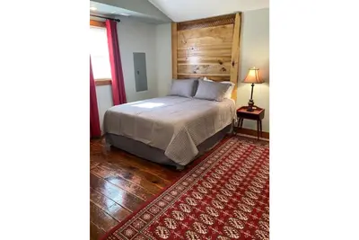 Image de Campstay in a country cabin nestled by hills of Tn!