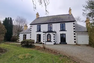 Image de Maison-Traditionelle-Salle de bain privée séparée-Vue sur la campagne-Llanfai. . .