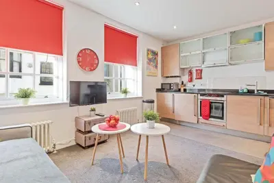 Image de Majestic Mews Apartment. Super Central. Sleeps 2 to 8 Guests. Free wifi