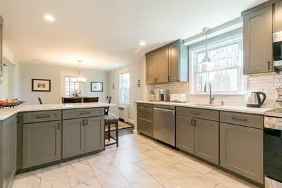 Image de Quiet suburban home close to Fairfield beaches and universities