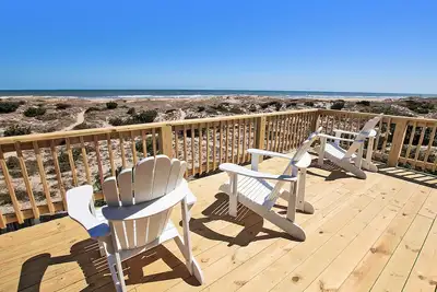 Image de Oceanfront, Beach Access, Private Pool, Hot Tub, & Game Room