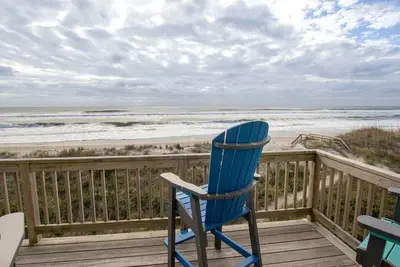 Image de Oceanfront, Beach Access, Ocean Views, Private Pool, Hot Tub, & Dog Friendly