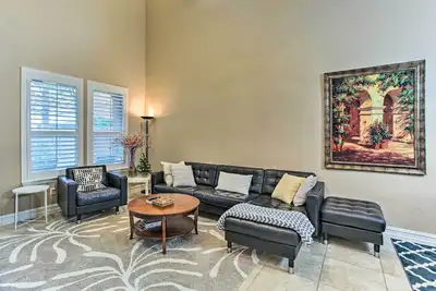 Image de Gorgeous Plano Townhome w/ Patio & Grill!