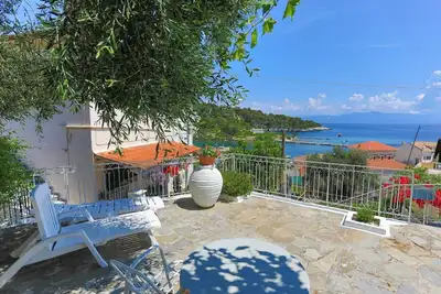 Image de Faros Epta in Gaios with 1 bedrooms and 1 bathrooms