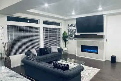 A serene home away from home.