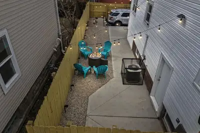 Image de 899 Carpenter St. · Cozy Castle @ Nationwide Childrens - Pets Welcome