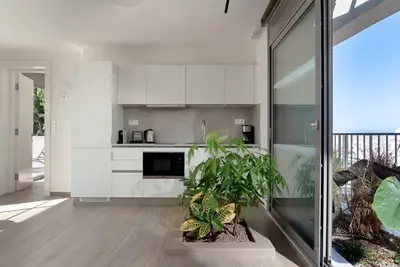 Image de Athens Hill - Rooftop Apartment with Hot Tub