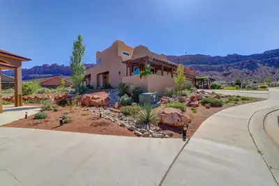 Image de Amazing 3 bed/3 bath:panoramic views, pool/hot tub
