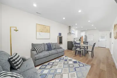 Image de Luxurious apartment in great central location!