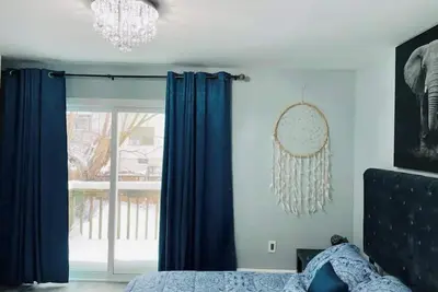 Image de Townhouse🏠5br/2bath/2 Floors/ Free Parking/Bbq 🤩