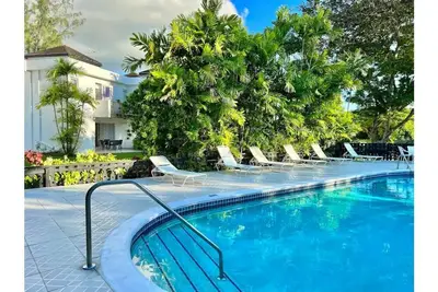 Image de 12 Foursquare Rockley Golf & Country Club