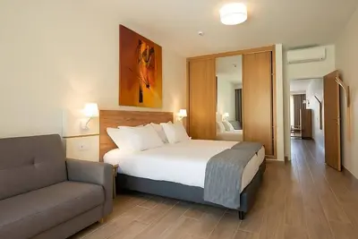 Image de Convenient Location! Kitchen, Outdoor Pool, Pets Allowed, Free Parking!