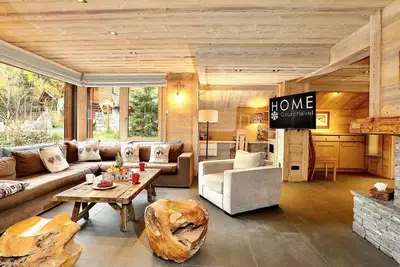 Chalet moderne 5* à Courchevel La Tania - 12 pers, jacuzzi, sauna, skis aux pieds, cheminée, cinéma
