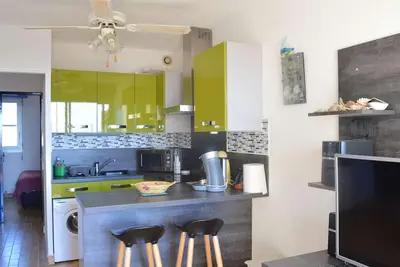 Image de Appartement 2 pièces proche plage avec parking, Narbonne Plage