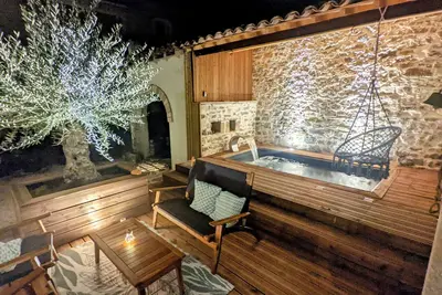 Image de Charming 2-Bed House in the south of france