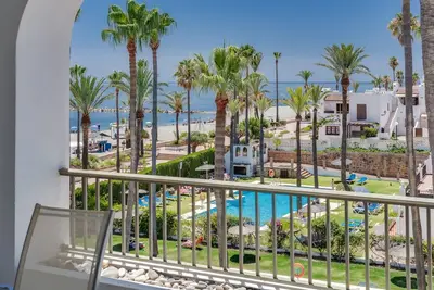 Image de Playa Duquesa 2296 Pool and Sea View