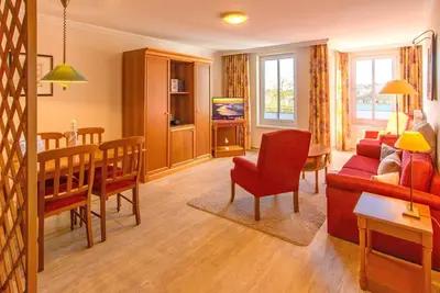 Image de 2-zimmer Ferienwohnung in Bester Strandlage mit Zwei Balkonen und Blick zum See