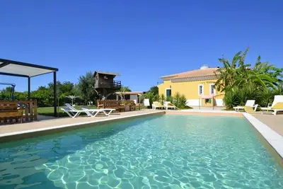 Image de Kine Villa, Armação de Pêra, Algarve