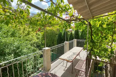 Image de Bienvenue au Lougissoun, gîte de groupe au coeur de la Provence