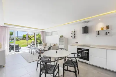 Azahara1 Beautiful apartment frontline golf