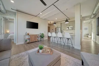 Image de Newly renovated condo in downtown Lincoln, Ne!