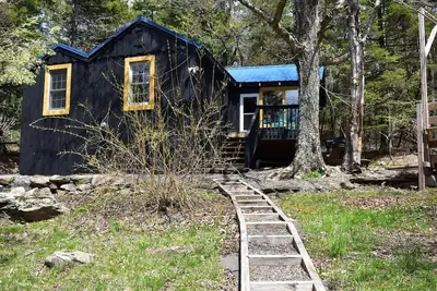 Image de Modern Streamside Cabin near Hunter Mountain
