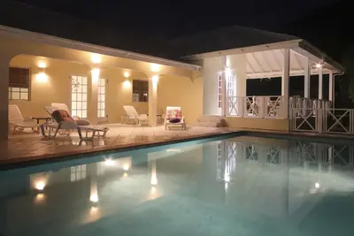 Image de Bay House - 3 bedroom Villa, private pool and garden, near beaches