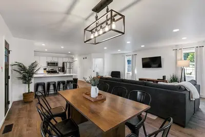 Image de Lancaster Abode-5 mins to Rt30, indoor fireplace
