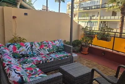 Image de City Central Apartment with large patio