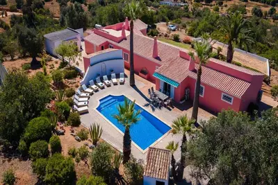 Image de Glorious Carvoeiro Villa | 4 Bedrooms | Quinta Pedro 8 | Tennis Court | Pool Table | Ping Pong