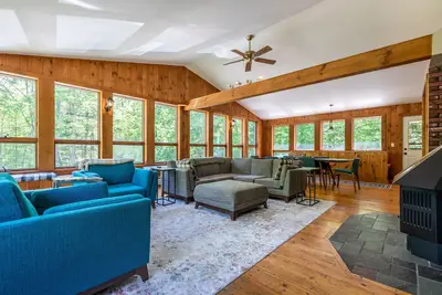 Image de Stratton Chalet w/ Golf Simulator and Hot Tub